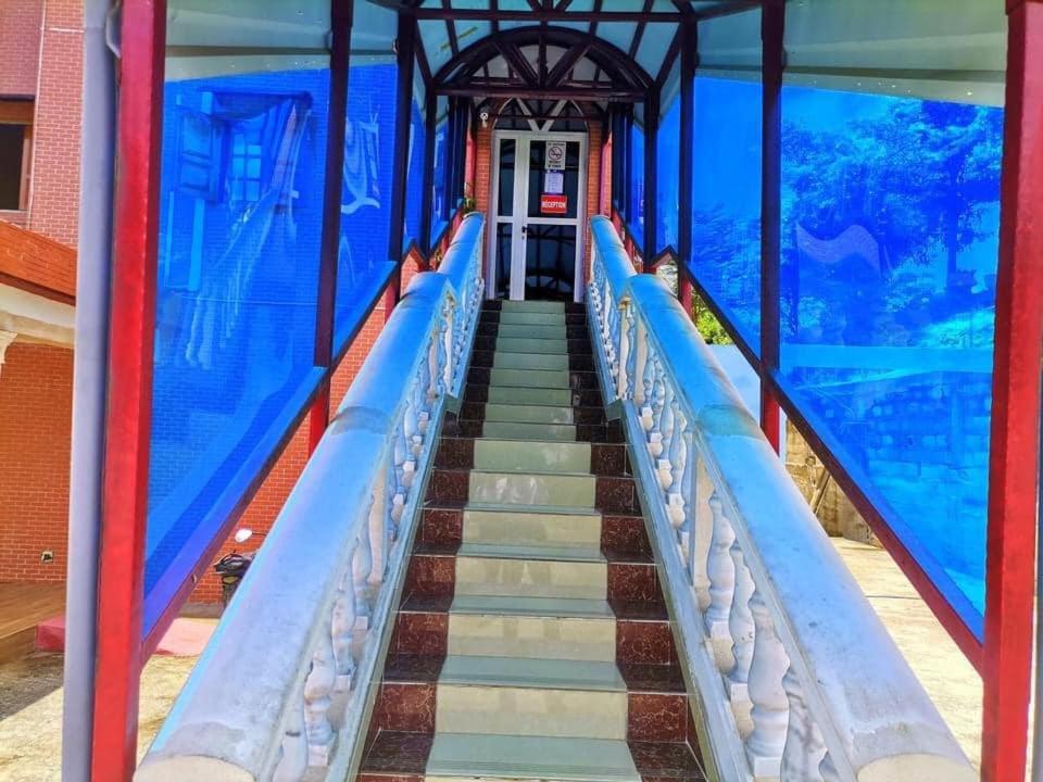 Mont Bleu Hôtel Libreville Exterior foto